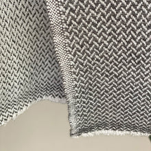 Load image into Gallery viewer, Grey basket weave cashmere scarf